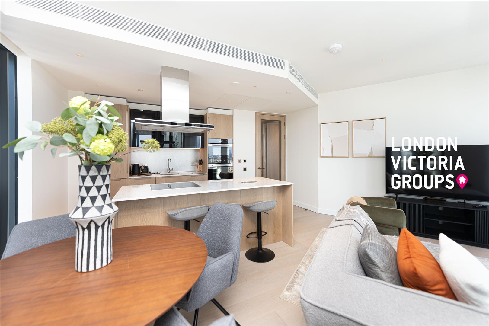 2 bed property in River Park Tower, 1 Nine Elms Lane, LONDON
